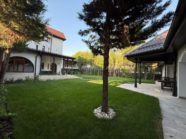 Vilă elegantă cu teren de aproximativ 1.000 mp - 2