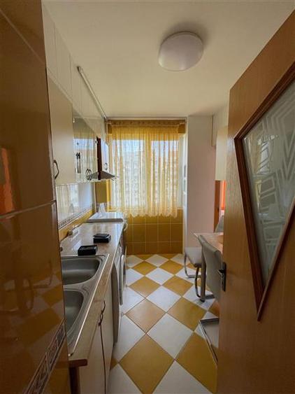 Vanzare apartament 3 camere Mihai Bravu
