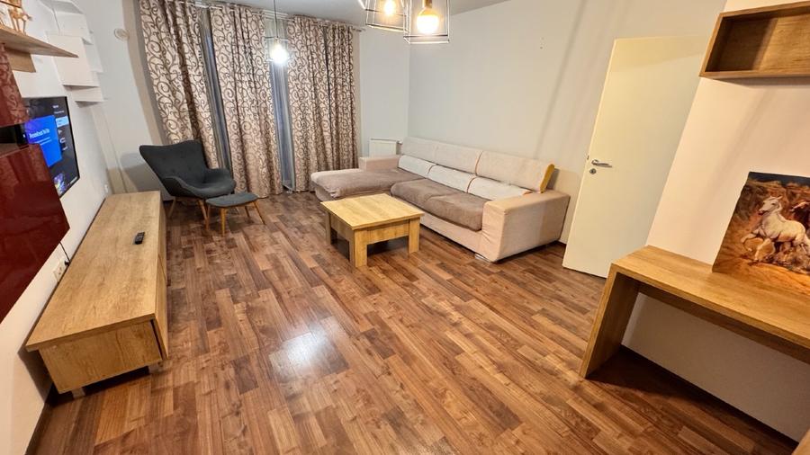 Închiriez apartament, 7/7, cu suprafață utilă de 67 m² (+logie 7m² ), AC,boxa.
