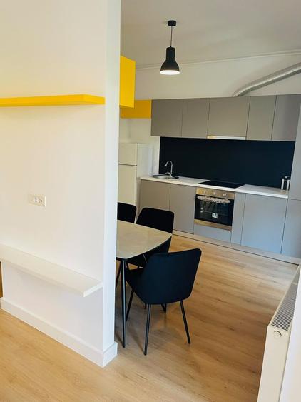 Studio dublu, lux , centrala proprie,terasa, parcare subterana, metrou