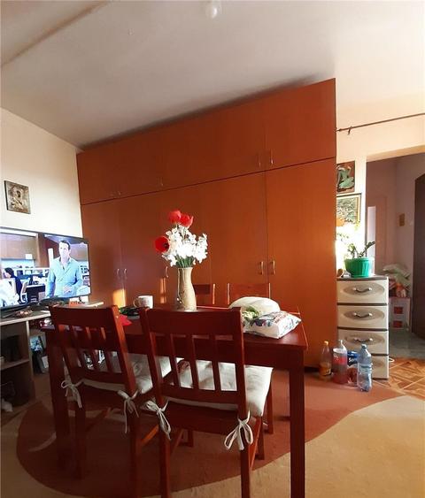 3 camere Liceul Teoretic Eugen Lovinescu