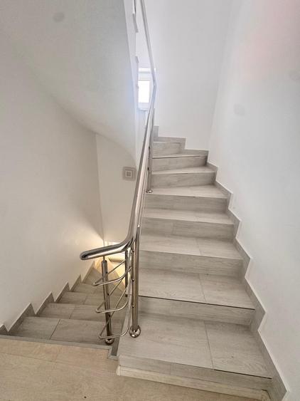 Casă individuală | Proprietar | Mobilată și Utilată | 5 camere | 218mp Teren