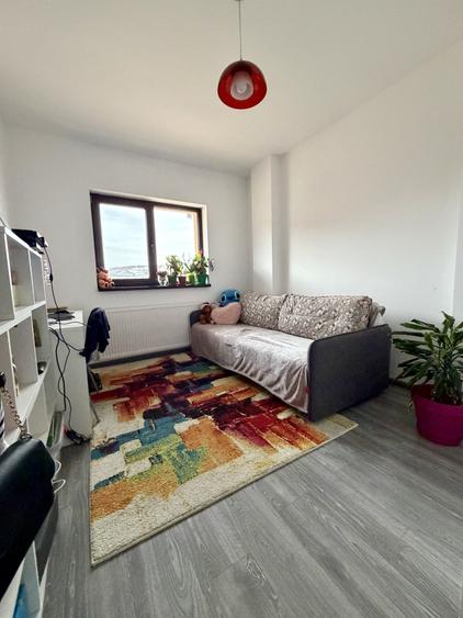 Apartament de 4 camere pe 2 nivele, 120 MP, 2 bai, zona Stejarului