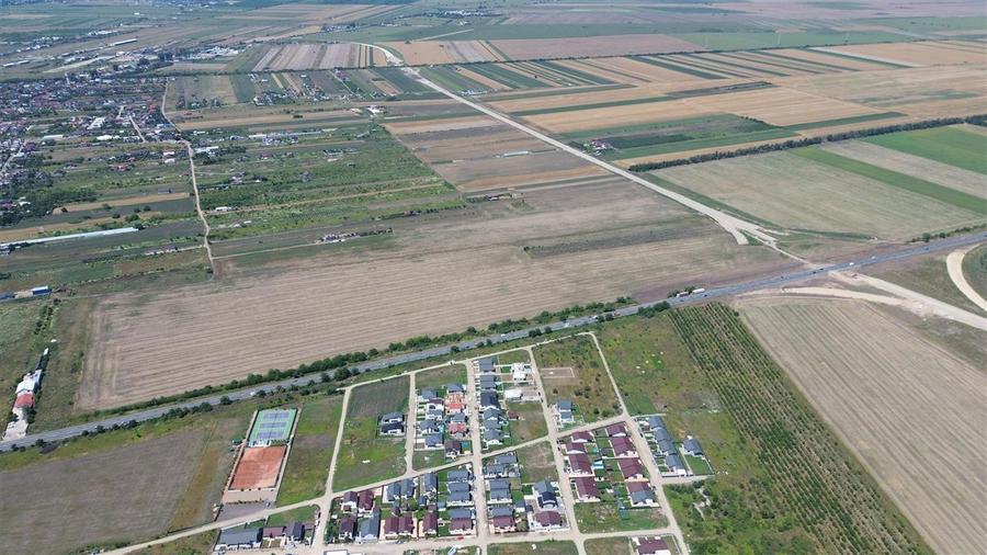 Teren de vanzare pe E 85 langa Autostrada A7 Focsani