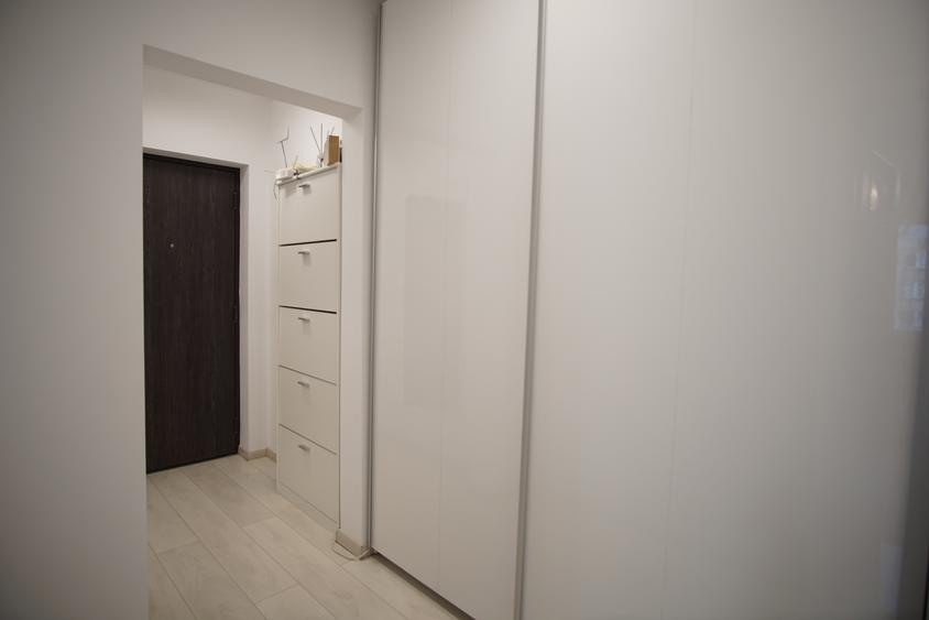 Timpuri Noi Nerva Traian 3 Camere Lux Loc Parcare Contract ANAF Renovat recent