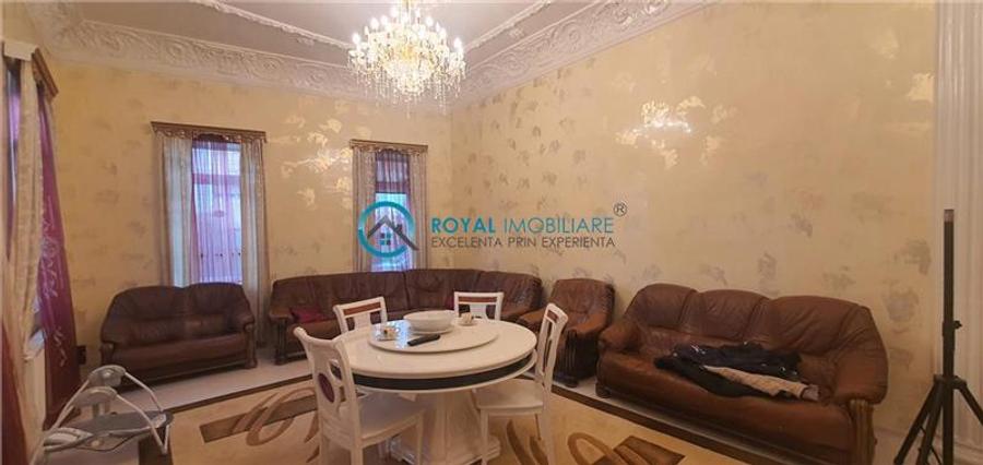 Royal Imobiliare - Vanzare casa zona Centrala