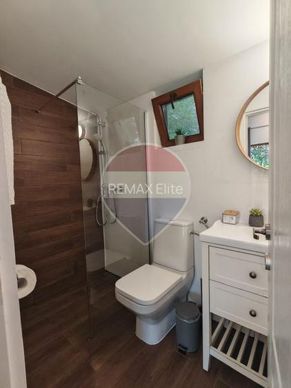 Vilă cu 5 camere de vânzare si 4 bungalow-uri Sacele, Brasov.
