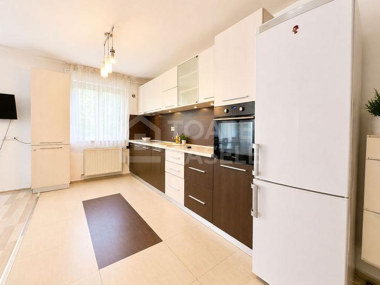 Apartament cu 3 camere, etajul 1, zona Florilor, Floresti