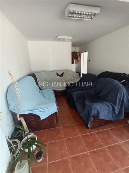 Spatiu comercial, 60 mp, 3 camere, vitrina stradala, zona Centrala - 3