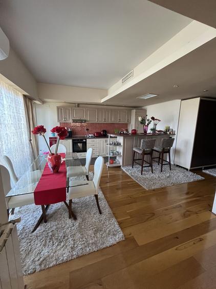 Apartament 3 camere Faleza Nord