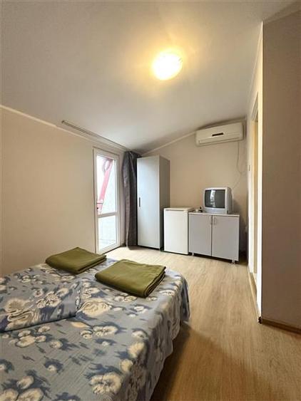 Pensiune 15 camere in a Doua Linie la Mare, zona Pescaria lui Matei