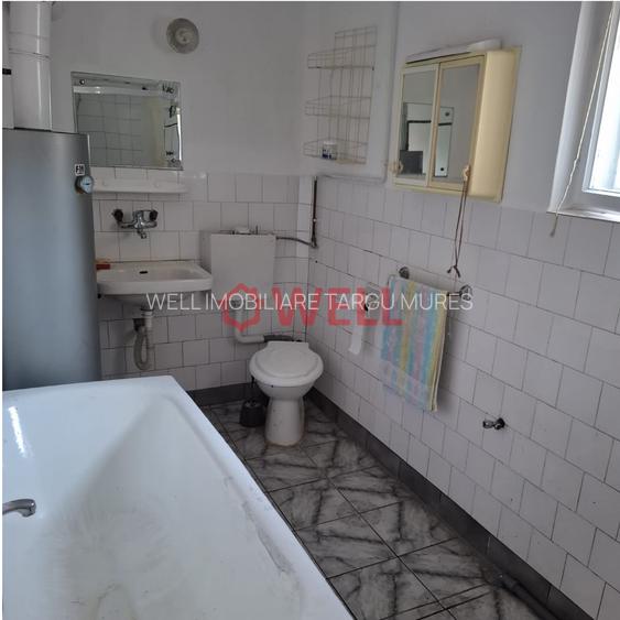 CASĂ FAMILIALĂ DE VÂNZARE, SITUATĂ ÎN GHINDARI - 7