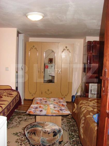 Casa de vanzare, cu 3 camere, 76 mp + anexă 20 mp, zona Vatra Dornei