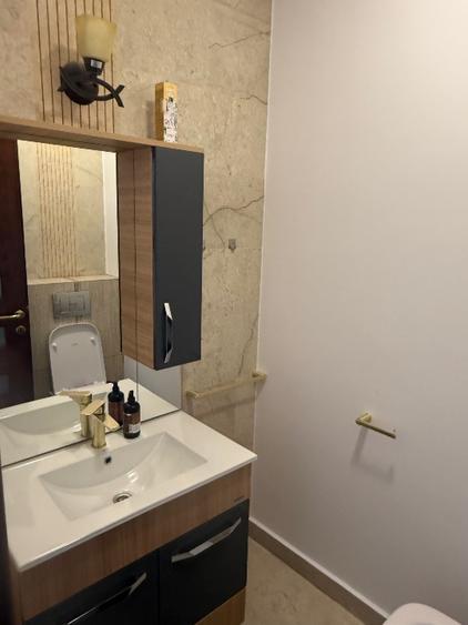 Dau în chirie casa cochetă linga cimitirul central