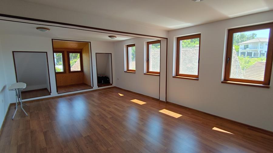 Casa individuala 4 dormitoare - garaj - teren 1457 mp in Sibiu Mohu
