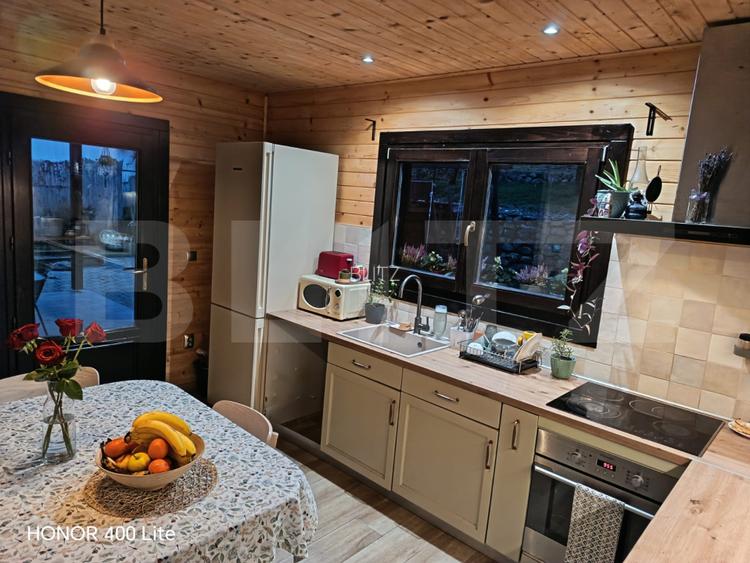 Casa superba cu 15 ari teren situata in Curteni - 15