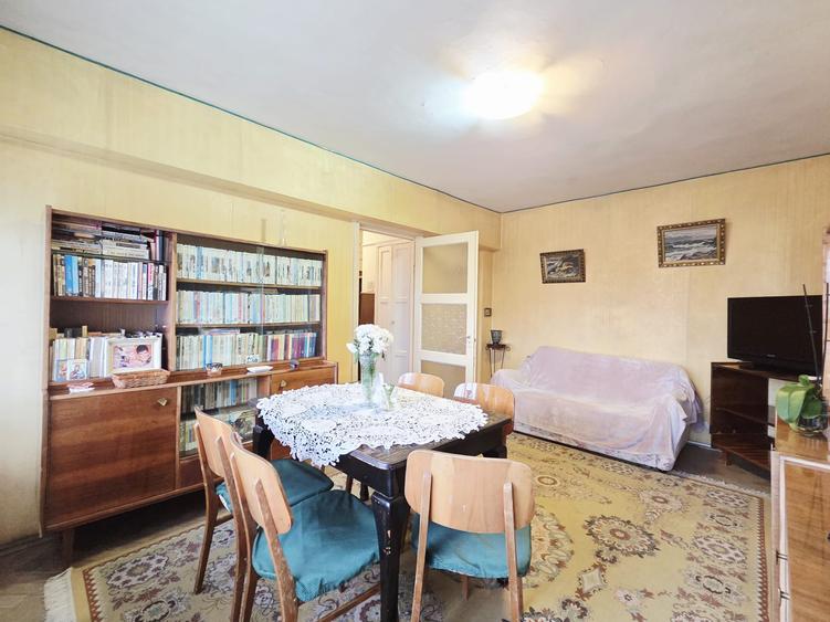 Apartament cu 3 camere ZONA ZERO 60 mp LIBER