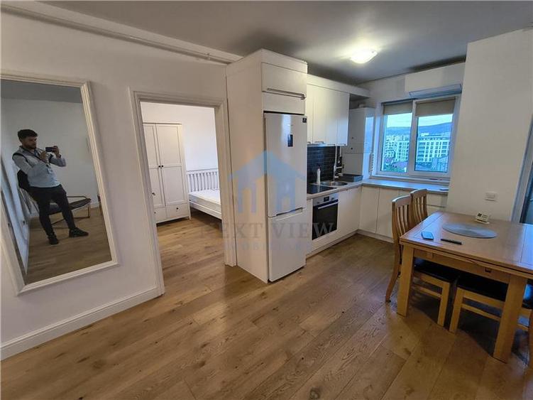 Apartament 3 camere, Piata 1 Mai