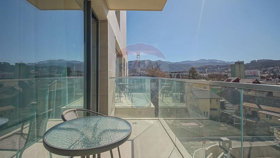 Apartament premium 2 camere de închiriat ONE66 | Vedere Tâmpa