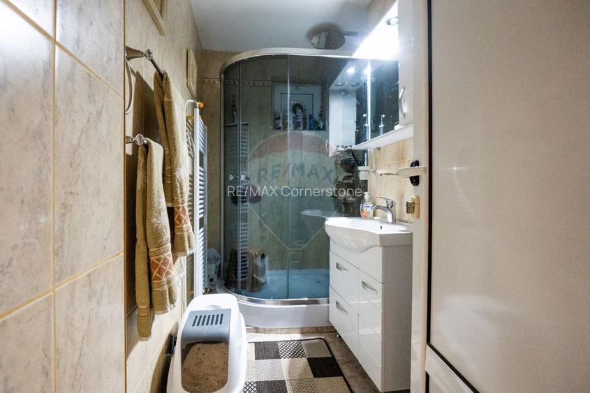Apartament cu 3 camere de vânzare în Centrul orașului Câmpulung - 25