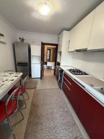 Apartament cu 3 camere decomandate, modern și foarte bine întreți