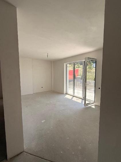 De Vanzare ! Ultimul apartament din ansamblul Panoramic Teilor Floresti