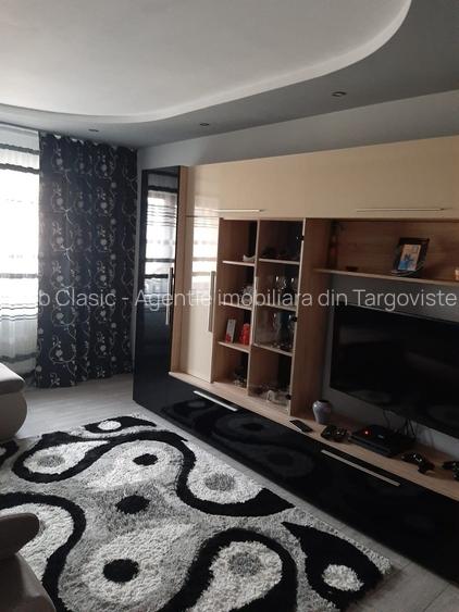 Vanzare apartament 3 camere, confort II, micro 9 Targoviste
