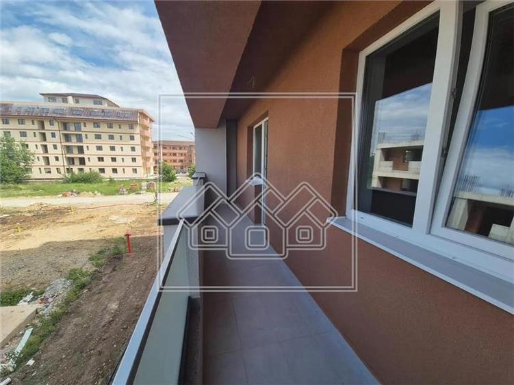 Ap. decomandat, 3 camere, logie 13,4 mp, bloc nou, lift