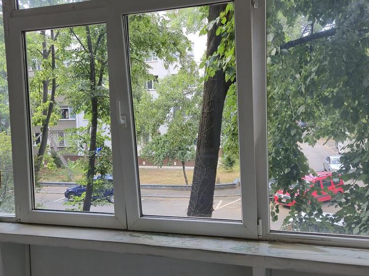 3 camere METROU Valea Ialomitei