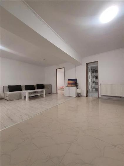 Casa Renovata si Mobilata Complet - Pozitionare Excelenta - Aproape de Delfinari