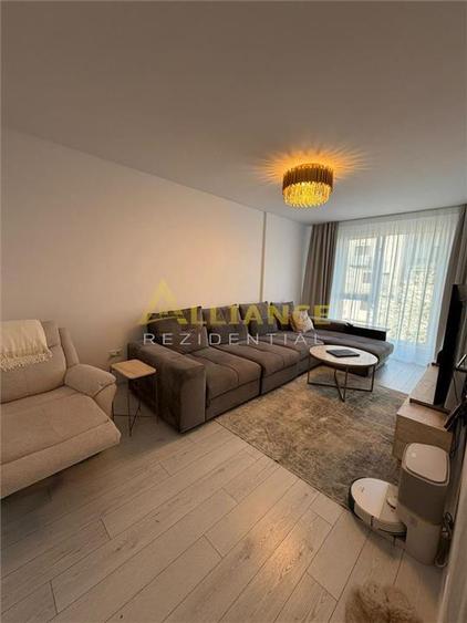 De vanzare apartament 3 camere – Str Amurgului