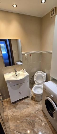 Titan metrou parc,bl.reabiliatat,et.2/10,mobilat,utilat,balcon inchis,renovat
