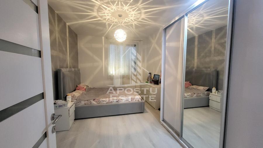 Apartament cu 3 camere,2 bai,renovat,complet mobilat utilat,Girocului