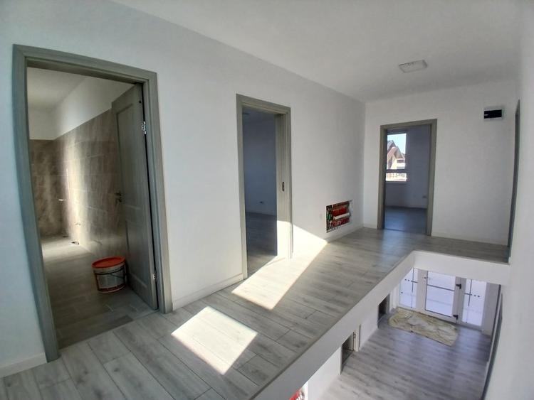 Vila D+P+1E, 270mp utili pretabila si ca spatiu zona Valea Lupului