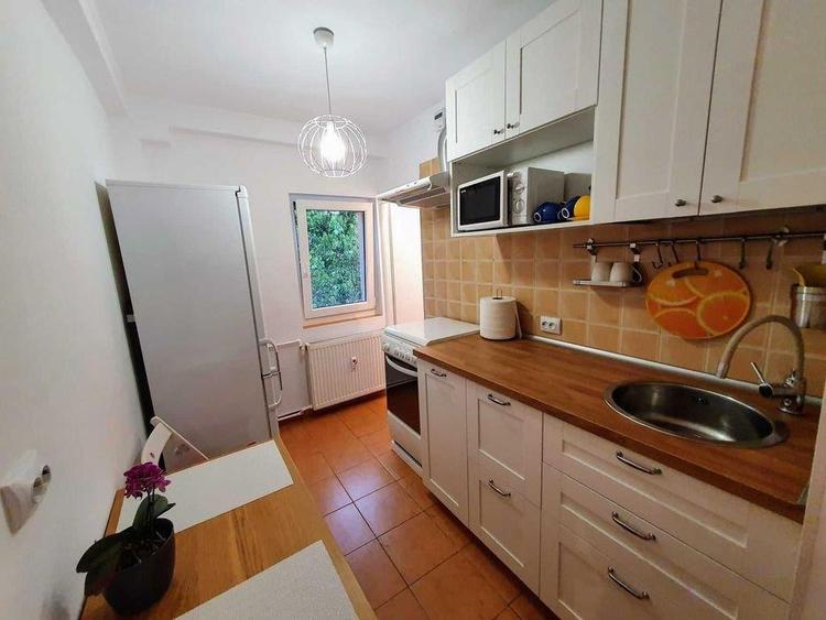 Garsonieră | Vitan | 42 MP | Decomandată | Balcon | AC