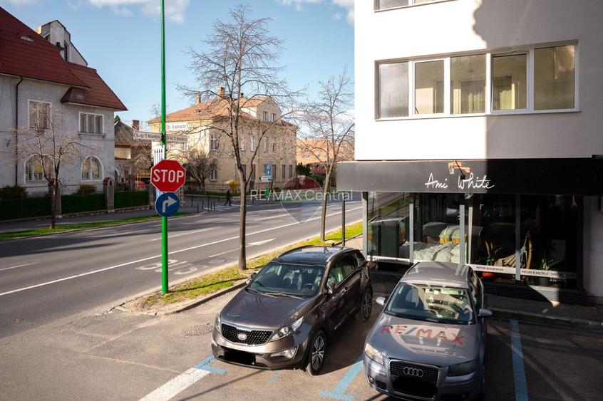 Apartament cu 3 camere de vânzare în zona Centrul Istoric - 37
