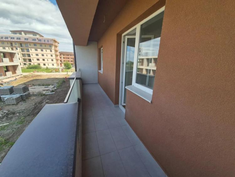 Apartament 3 camere nou - Calea Surii Mici