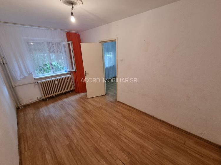 Apartament 2 camere zona Km 4-5 - 2