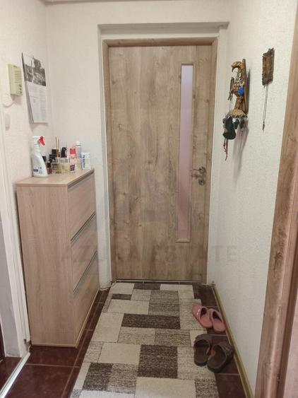 Apartament 2 camere decomandat 45 mp utili 2 pivnite Mihai Viteazul