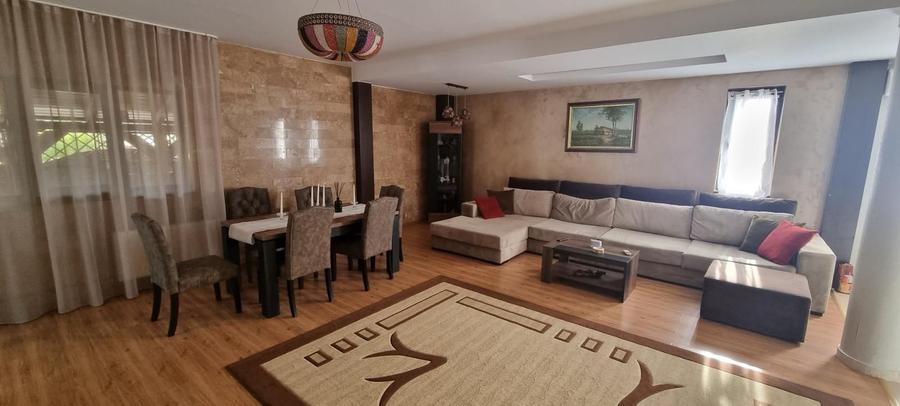Vila cu piscina zona Iancu Nicolae-Pipera 5 camere