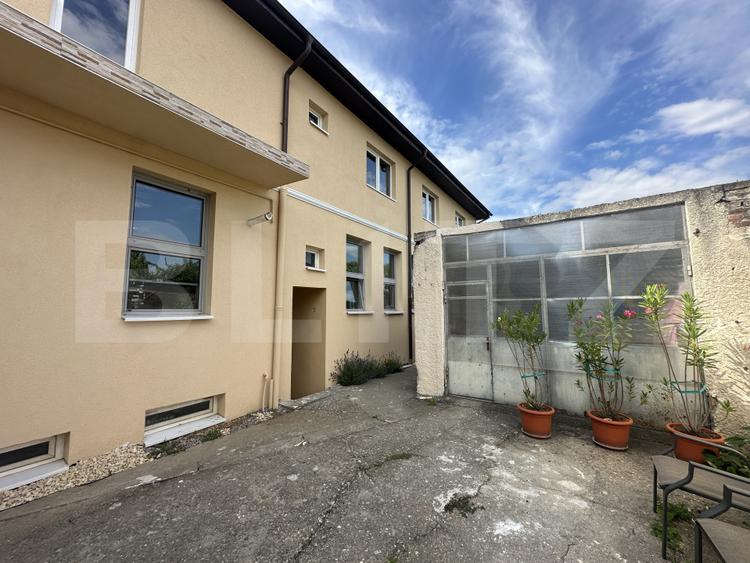 Casă spațioasă de 360 mp - zona Closca