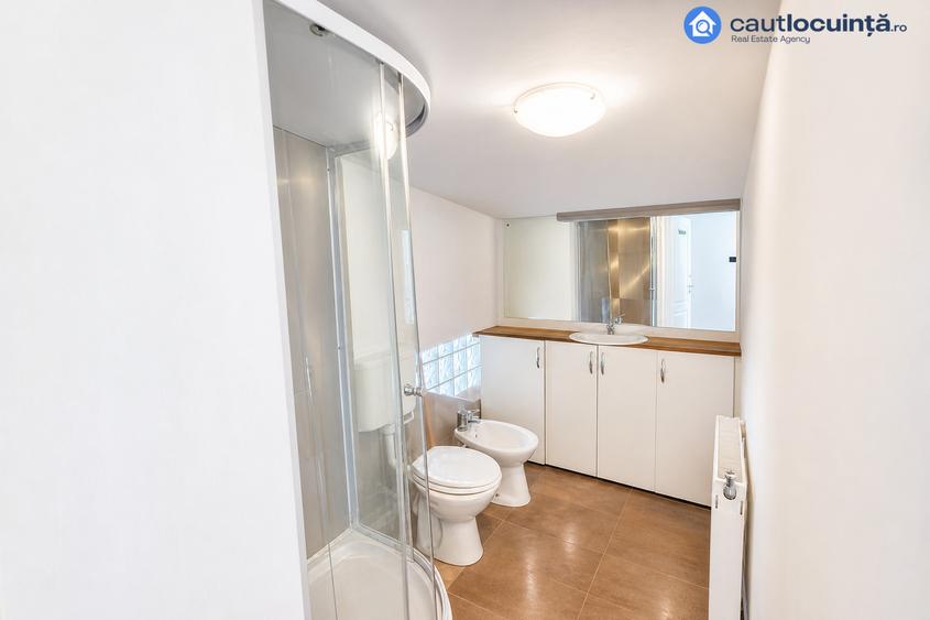 Casa de vanzare | Ultracentral | Mantuleasa | 7 Camere | P+1+M