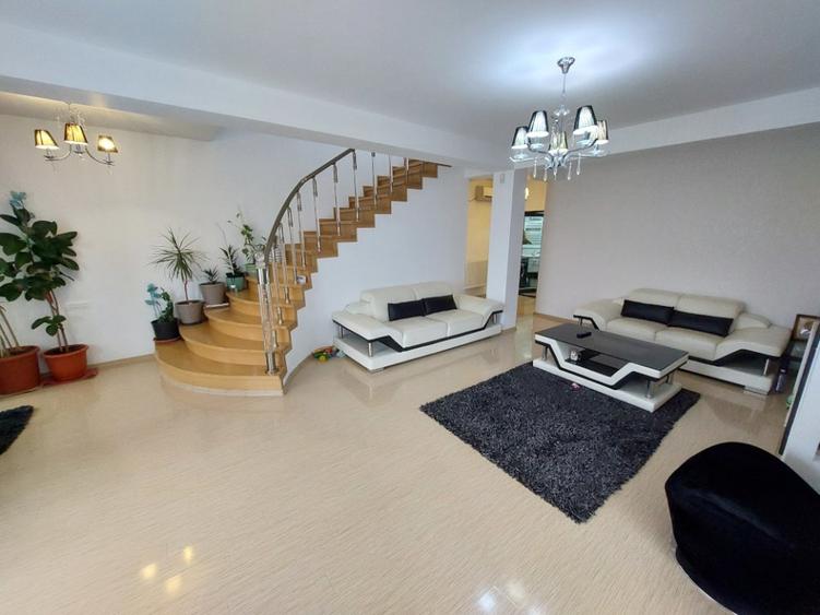 Vila noua Arcasilor