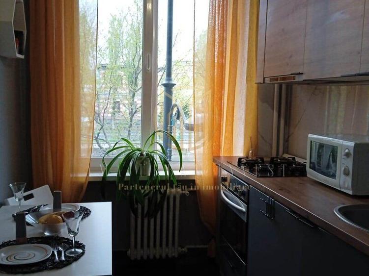 Piata Kogalniceanu 2 cam 48 mp 116000 eur