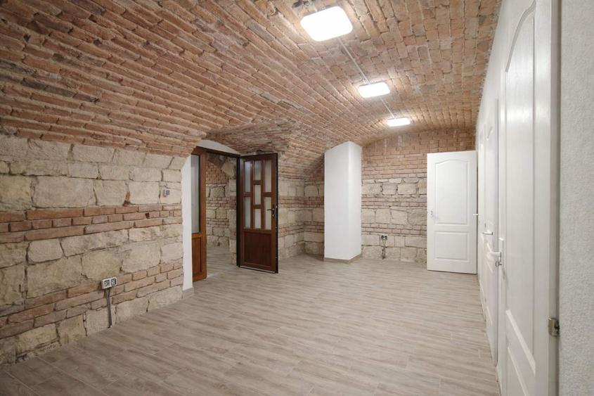 Spațiu de închiriat 115 mp în clădire istorică – Locație premium, ultracentral