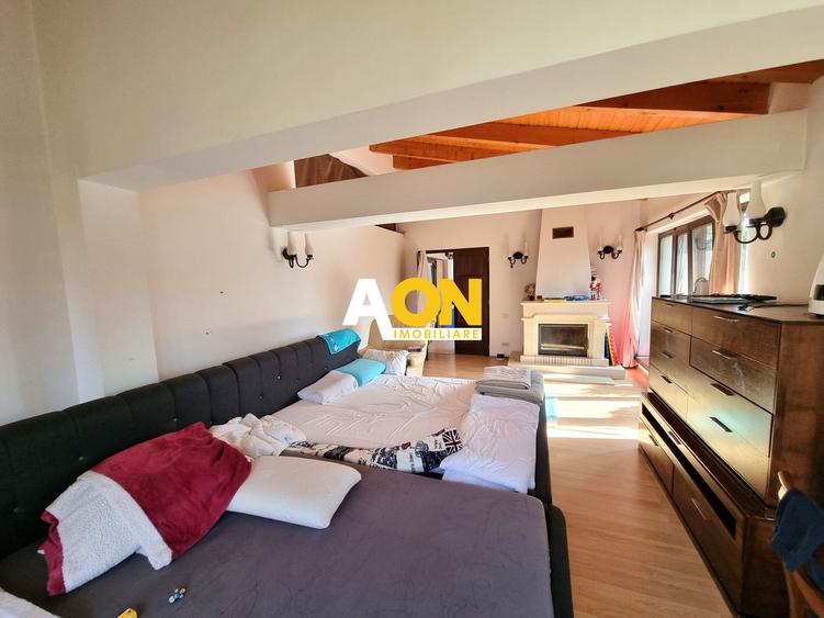 Casa de vanzare 5 camere, 980 teren, zona Piata Cetate