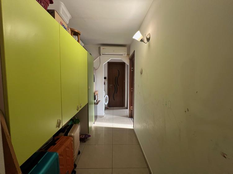 Apartament 3 camere de vanzare Nicolina