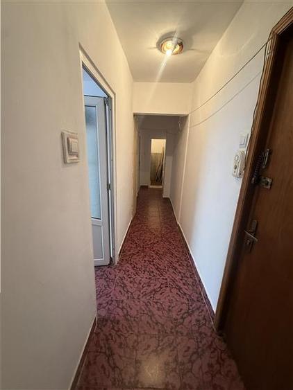 Apartament 2 Camere Decomandat, zona Eden