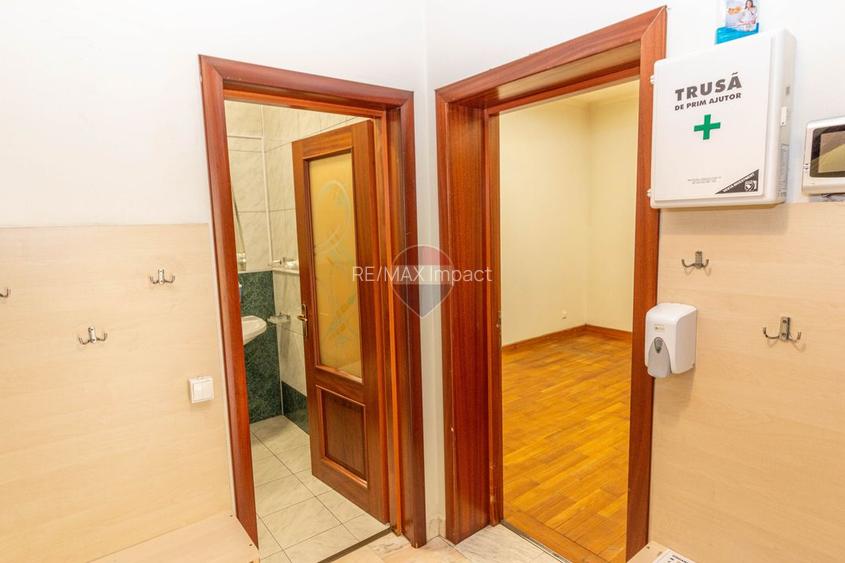 Casa / Vila cu 7 camere de inchiriat în zona Victoriei - 4