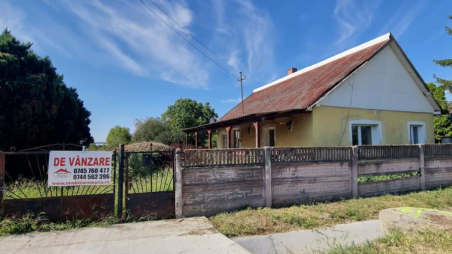 Casa cu teren 37 arii Apateu 43000 Euro
